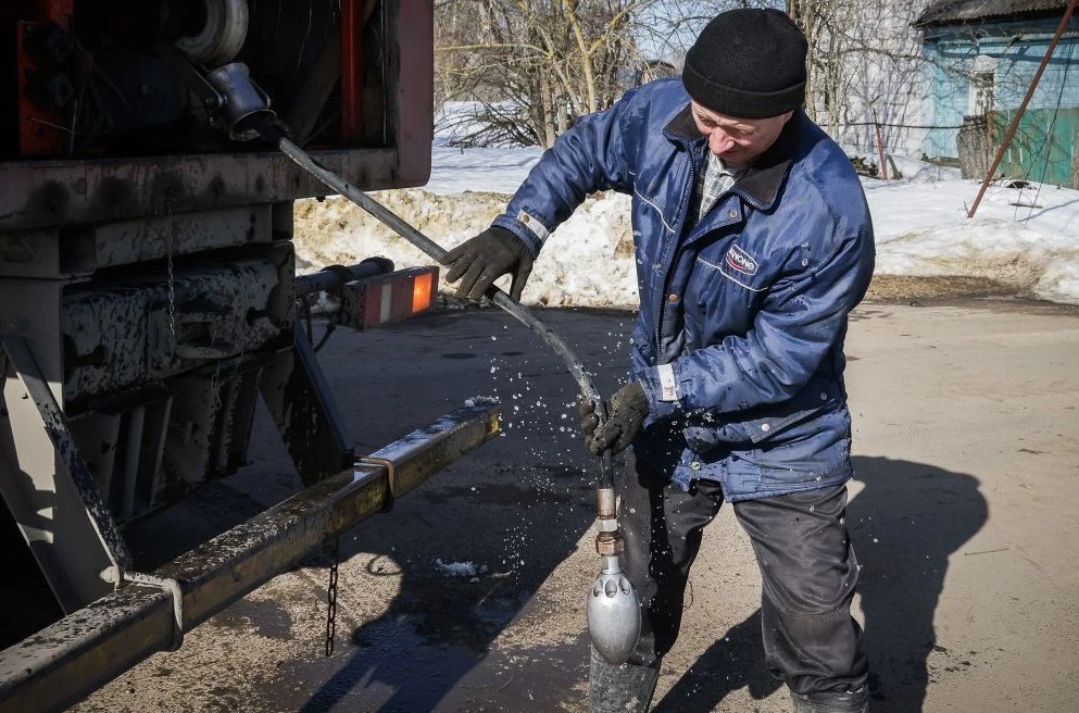 В Рыбинске начали пропуск паводковых вод в частном секторе В Рыбинске начали пропуск паводковых вод в частном секторе