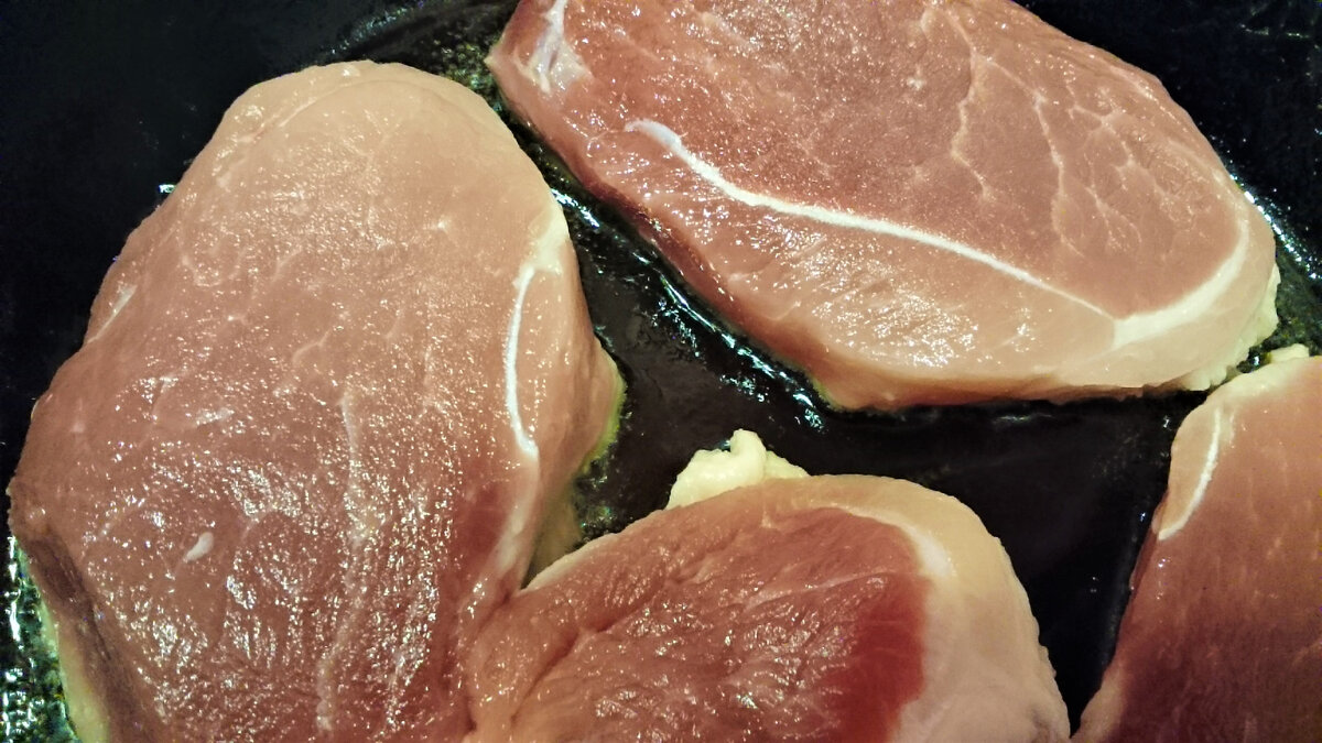 Нежная свинина под горчичным соусом: простой рецепт для гурманов