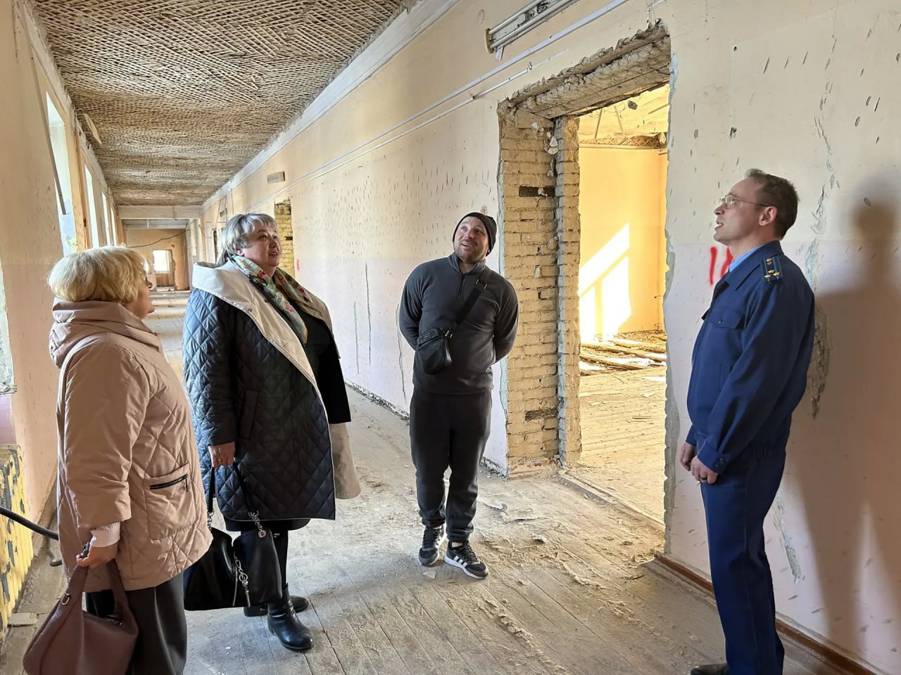 Прокуратура Красноперекопского района г. Ярославля держит на контроле ход выполнения работ по капитальному школы N 8 и учебного корпуса Ярославского промышленно-экономического колледжа имени Н.П. Пастухова Прокуратура Красноперекопского района г. Ярославля держит на контроле ход выполнения работ по капитальному школы N 8 и учебного корпуса Ярославского промышленно-экономического колледжа имени Н.П. Пастухова