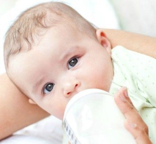 Коровье молоко для детей: разбираемся в пользе и рисках