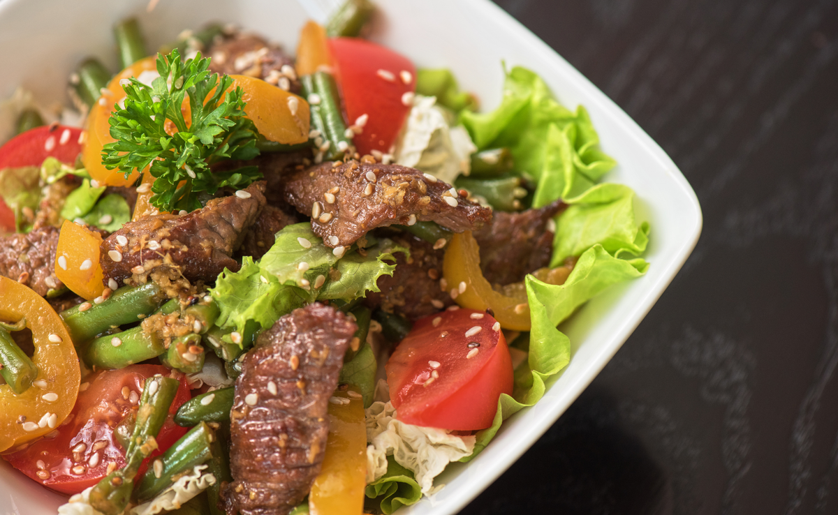 Три салата с телятиной, которые стоит попробовать