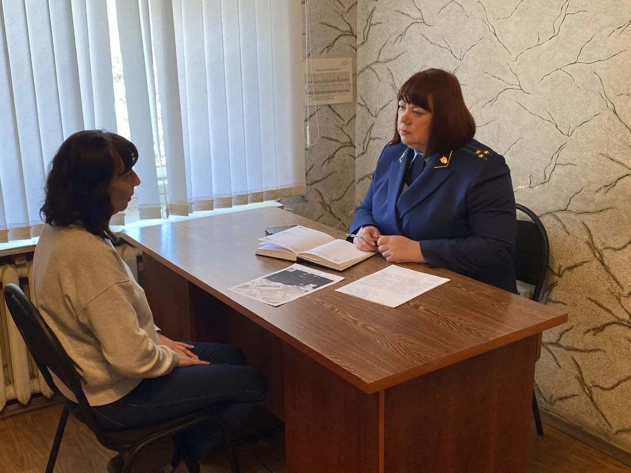 Прокурор Заволжского района г. Ярославля Светлана Качалова провела личный выездной приём в трудовом коллективе ООО «Ярославская фабрика валяной обуви»