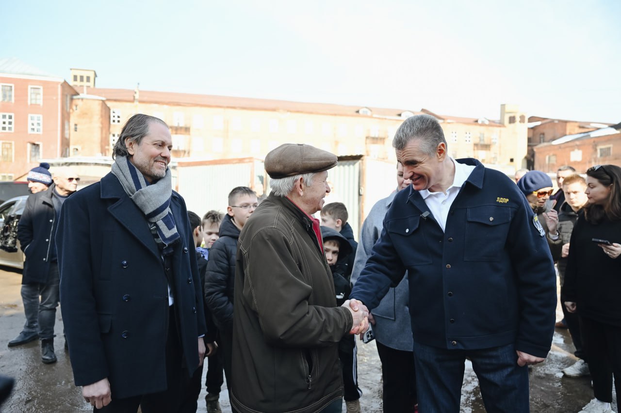 Андрей Луговой: Вылизанная парадная часть города – для туристов и гостей, жилая разваливающаяся – для местных: пора менять сложившиеся стереотипы Андрей Луговой: Вылизанная парадная часть города – для туристов и гостей, жилая разваливающаяся – для местных: пора менять сложившиеся стереотипы