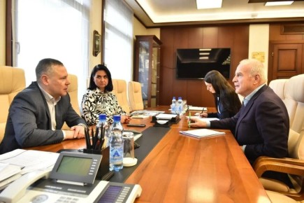 Михаил Евраев: С председателем совета директоров фармацевтического холдинга «Протек» Вадимом Сергеевичем Якуниным утвердили дорожную карту по созданию культурно-исторического кластера в Ростове Великом