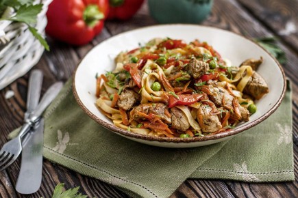 Покорите вкусом: Удон «Японский Ниндзя» со свининой и овощами