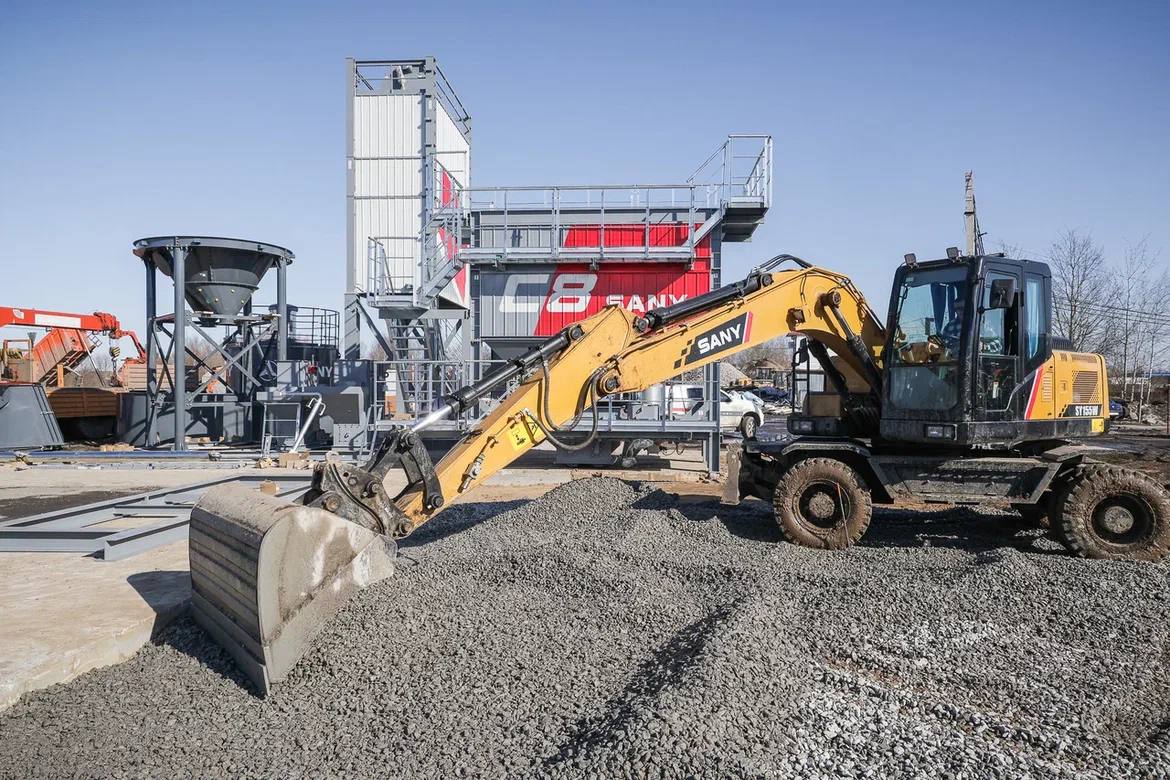 Дмитрий Рудаков: Строим мощный асфальтовый завод Дмитрий Рудаков: Строим мощный асфальтовый завод