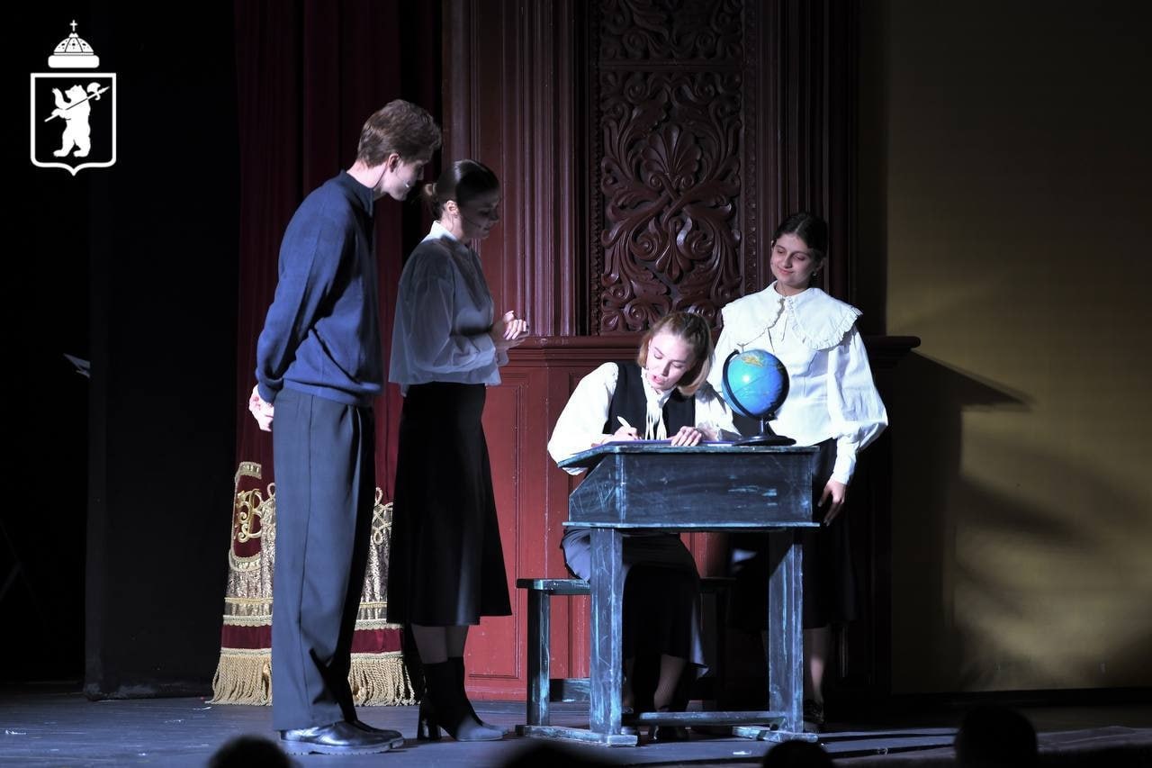 С Всемирным днём театра!. Сегодня мы чествуем тех, кто дарит нам волшебство сцены, яркие эмоции и незабываемые впечатления С Всемирным днём театра!. Сегодня мы чествуем тех, кто дарит нам волшебство сцены, яркие эмоции и незабываемые впечатления