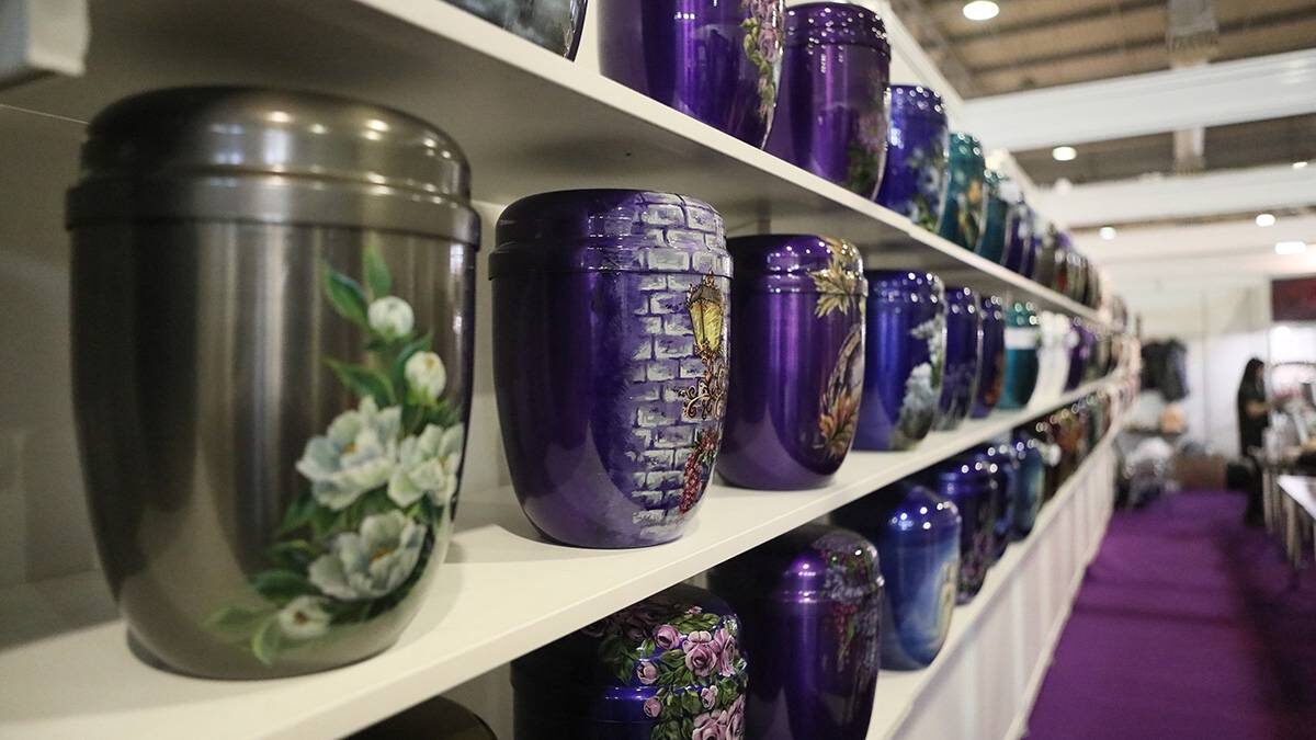 Фальшкремация: новая альтернатива традиционным захоронениям в России