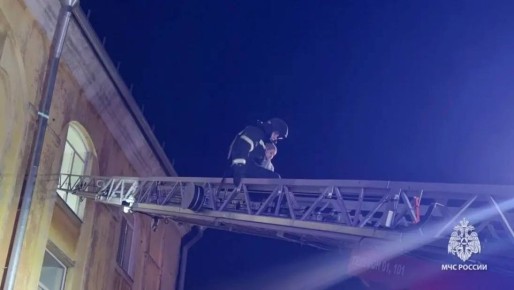 В Ярославле число пострадавших при ночном пожаре на улице Стачек увеличилось до 3 человек