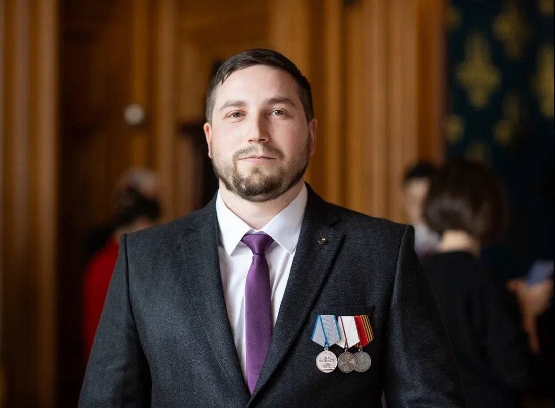 Михаил Евраев: Ярославский ветеран СВО Дмитрий Васильченко успешно завершил профессиональную переподготовку в МГИМО МИД России по программе «Управление городской инфраструктурой и развитием территорий» Михаил Евраев: Ярославский ветеран СВО Дмитрий Васильченко успешно завершил профессиональную переподготовку в МГИМО МИД России по программе «Управление городской инфраструктурой и развитием территорий»