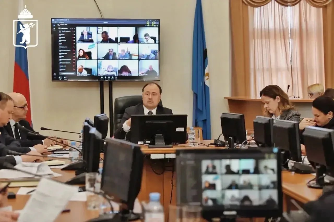 Началась прямая трансляция открытого совещания мэра