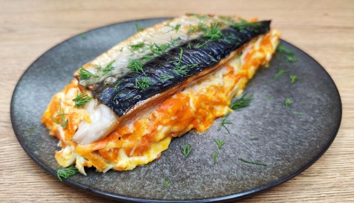 Скумбрия с овощами: простой рецепт для любого стола