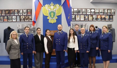 В музее прокуратуры Ярославской области в торжественной обстановке приняли Присягу прокурора начинающие работники прокуратуры Заволжского района города Ярославля и Рыбинской городской прокуратуры