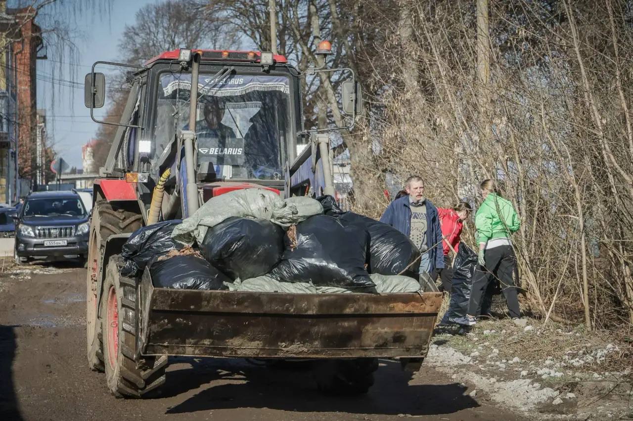 Дмитрий Рудаков: Региональный субботник, объявленный губернатором Михаилом Евраевым, проходит сегодня в Рыбинске Дмитрий Рудаков: Региональный субботник, объявленный губернатором Михаилом Евраевым, проходит сегодня в Рыбинске