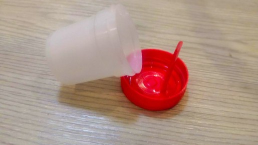 Необычное применение баночек для анализов на кухне: Как одна находка упростила готовку