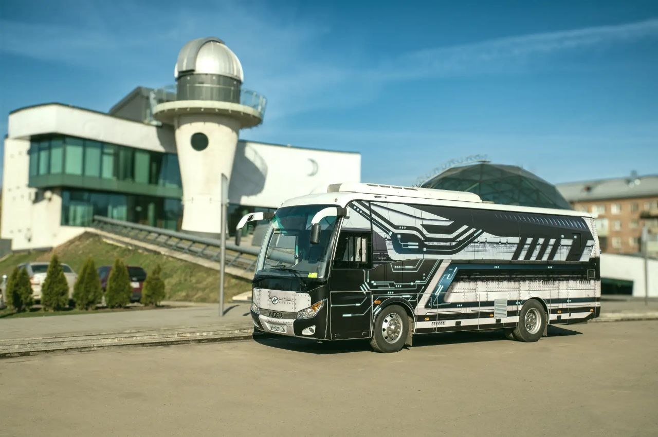 Михаил Евраев: Сегодня в нашем регионе, как и по всей стране, стартовала Неделя космоса, приуроченная к 65-летию со дня полета Юрия Гагарина Михаил Евраев: Сегодня в нашем регионе, как и по всей стране, стартовала Неделя космоса, приуроченная к 65-летию со дня полета Юрия Гагарина