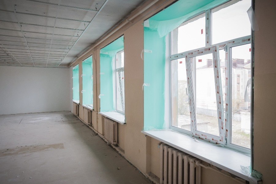 В Рыбинске ремонтируют здание школы №21 В Рыбинске ремонтируют здание школы №21