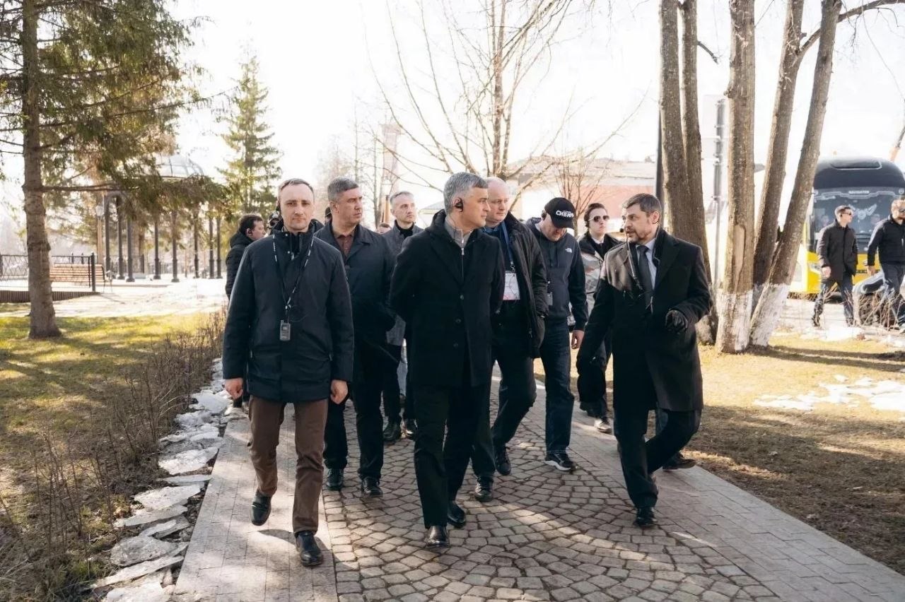 Михаил Евраев: На оперативном совещании в Правительстве области подвели итоги обучения участников программы «Школа мэров», которую по поручению Президента Владимира Владимировича Путина реализует Высшая школа... Михаил Евраев: На оперативном совещании в Правительстве области подвели итоги обучения участников программы «Школа мэров», которую по поручению Президента Владимира Владимировича Путина реализует Высшая школа...