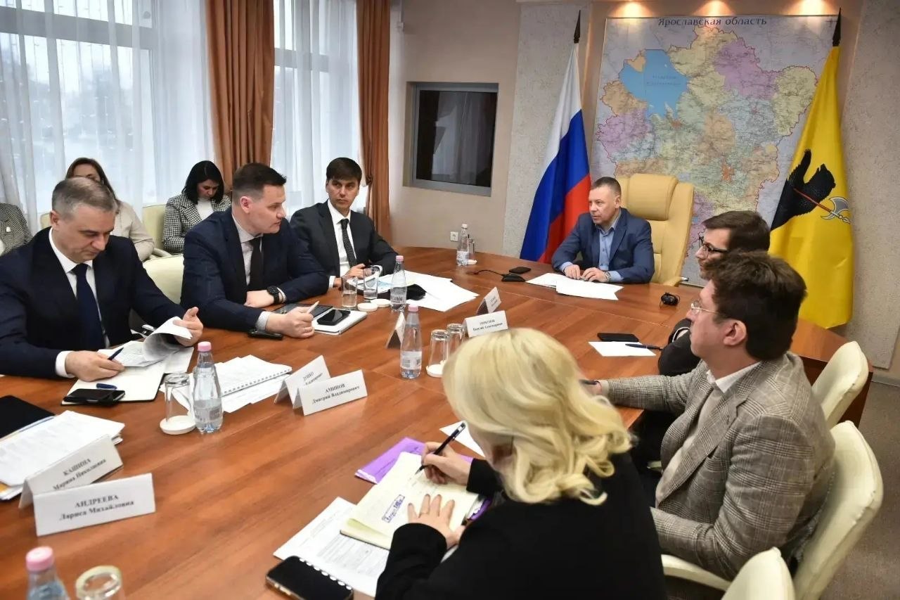 Михаил Евраев: На оперативном совещании в Правительстве области подвели итоги обучения участников программы «Школа мэров», которую по поручению Президента Владимира Владимировича Путина реализует Высшая школа... Михаил Евраев: На оперативном совещании в Правительстве области подвели итоги обучения участников программы «Школа мэров», которую по поручению Президента Владимира Владимировича Путина реализует Высшая школа...