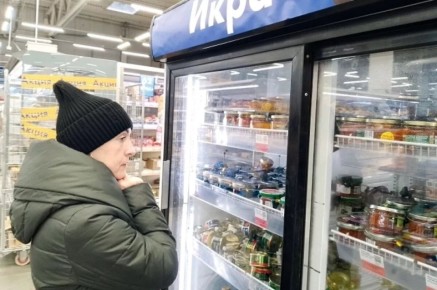 Разбор красной икры к Новому году: как выбрать и не переплатить