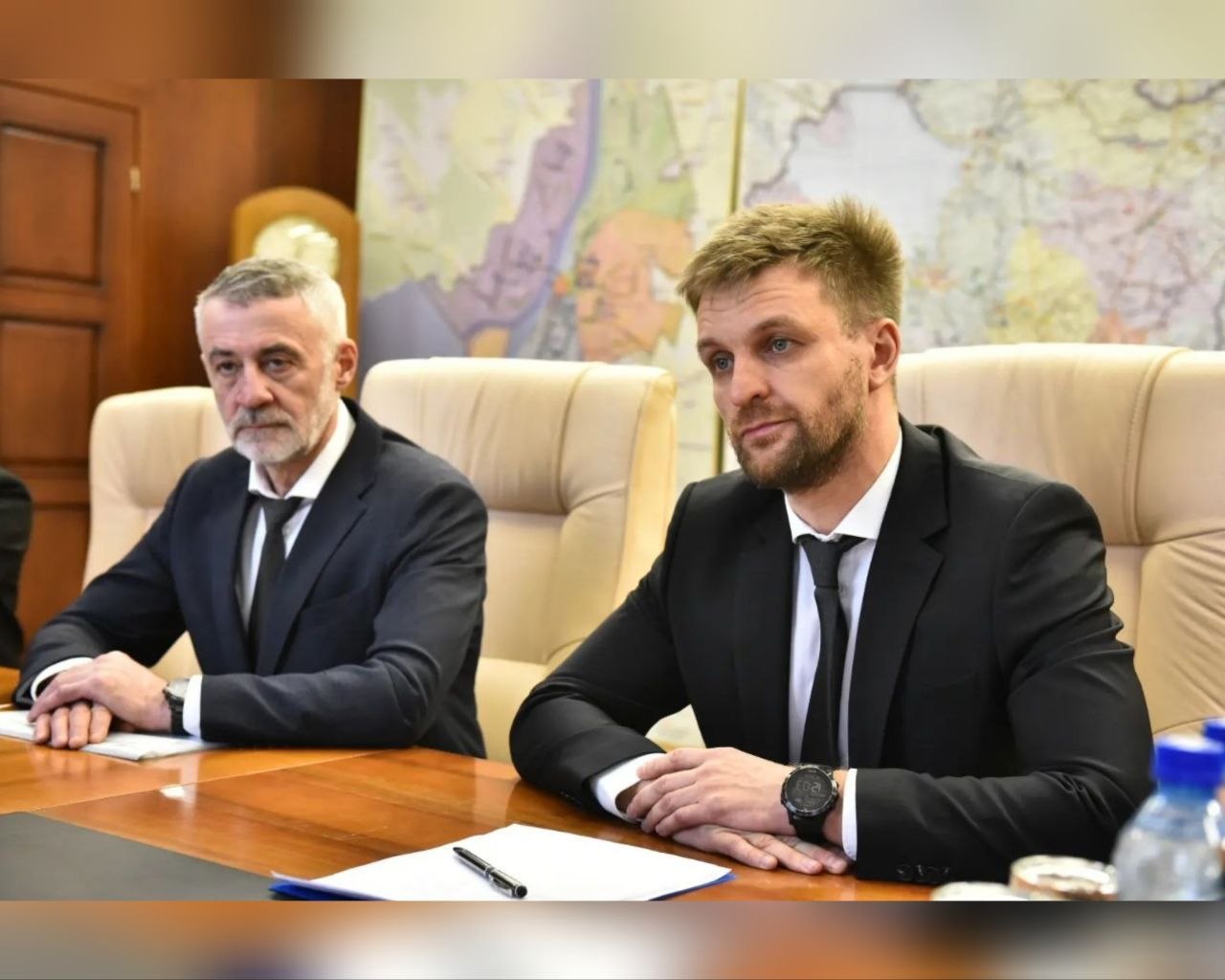 Михаил Евраев: На рабочей встрече с генеральным директором холдинга «Кордиант» Дмитрием Николаевичем Горбачёвым обсудили реализацию совместных инвестиционных и социальных проектов Михаил Евраев: На рабочей встрече с генеральным директором холдинга «Кордиант» Дмитрием Николаевичем Горбачёвым обсудили реализацию совместных инвестиционных и социальных проектов