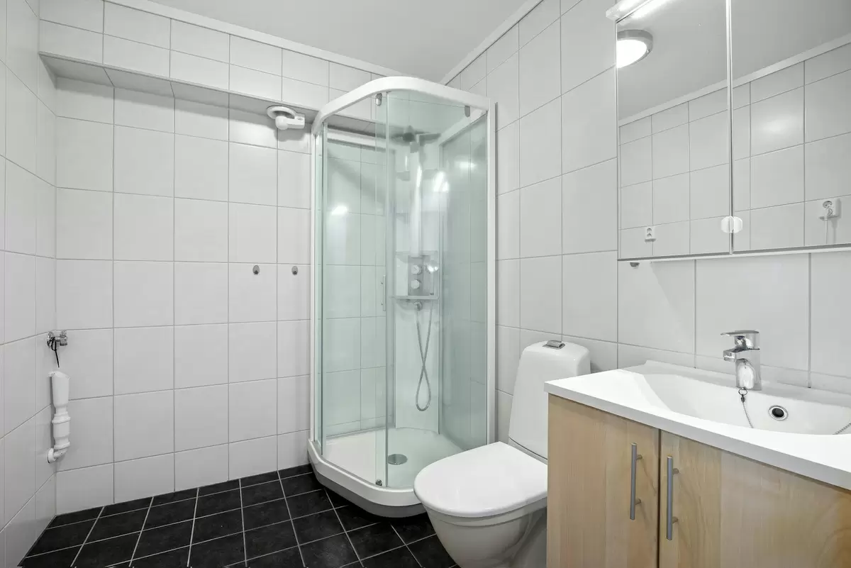 Как создать идеальную душевую кабину: выбираем стиль и функциональность