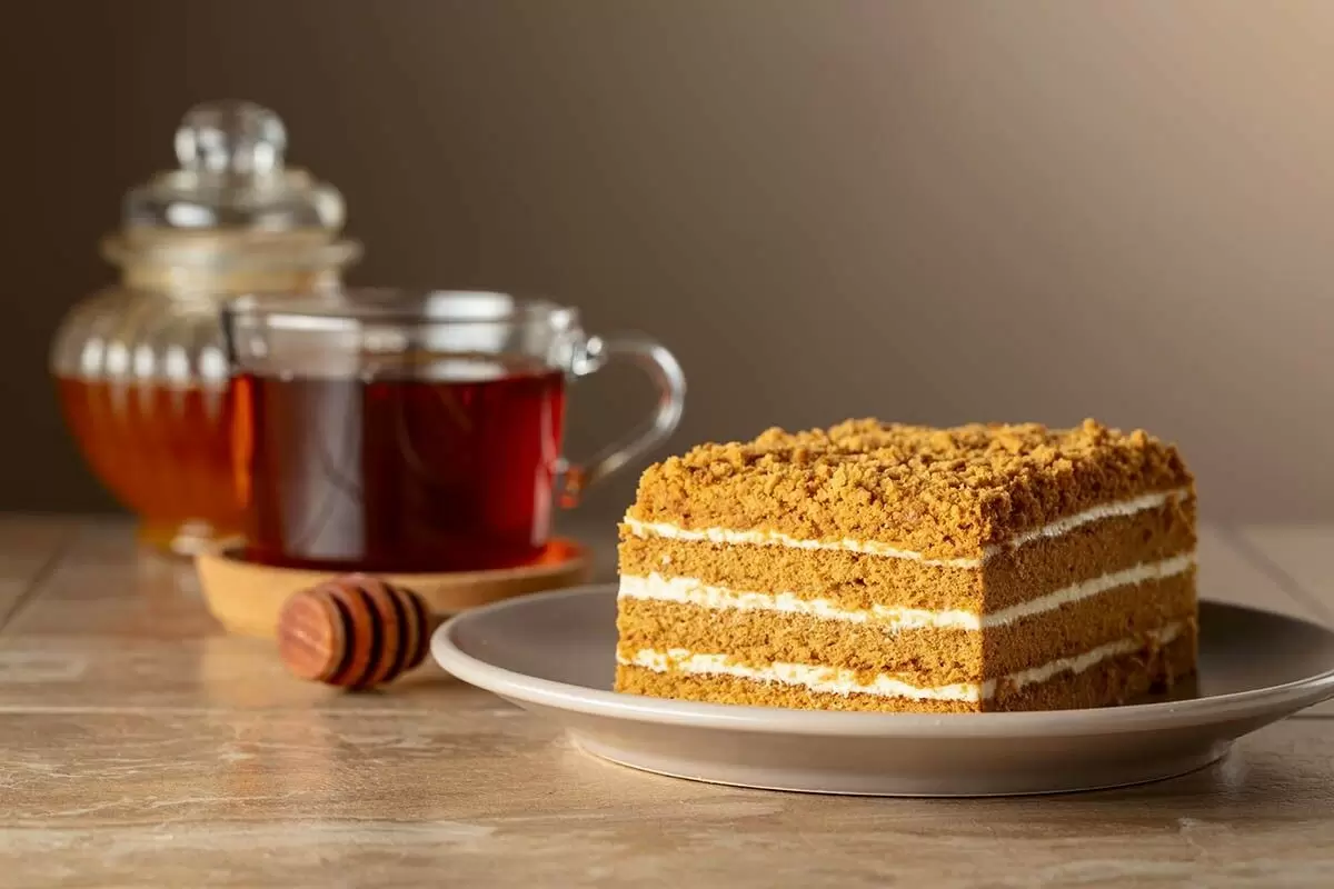 Классический медовик: пошаговое руководство по приготовлению