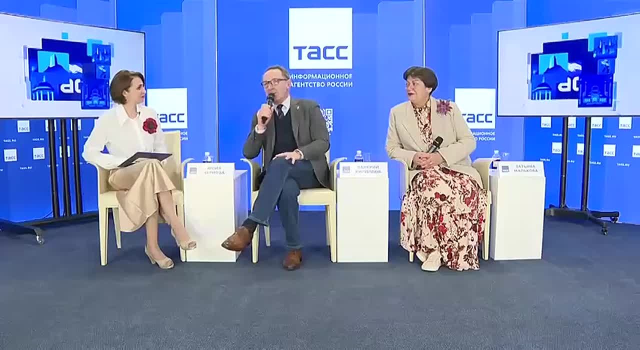 Премьерную постановку по произведению Владимира Маяковского представит Российский государственный академический театр драмы им. Федора Волкова (Ярославль) в мае