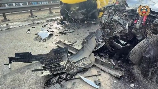 UPD:. �������� ���������� Mitsubishi Outlender-�������, 2004 �.�. �� ���������� �����, � ������� �����, ��������� � ��������