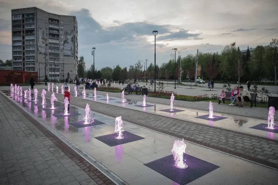 Дмитрий Рудаков: Посмотрите, как преобразилась площадь Маршала Жукова! Сегодня трудно поверить, что ещё год назад здесь была разруха Дмитрий Рудаков: Посмотрите, как преобразилась площадь Маршала Жукова! Сегодня трудно поверить, что ещё год назад здесь была разруха