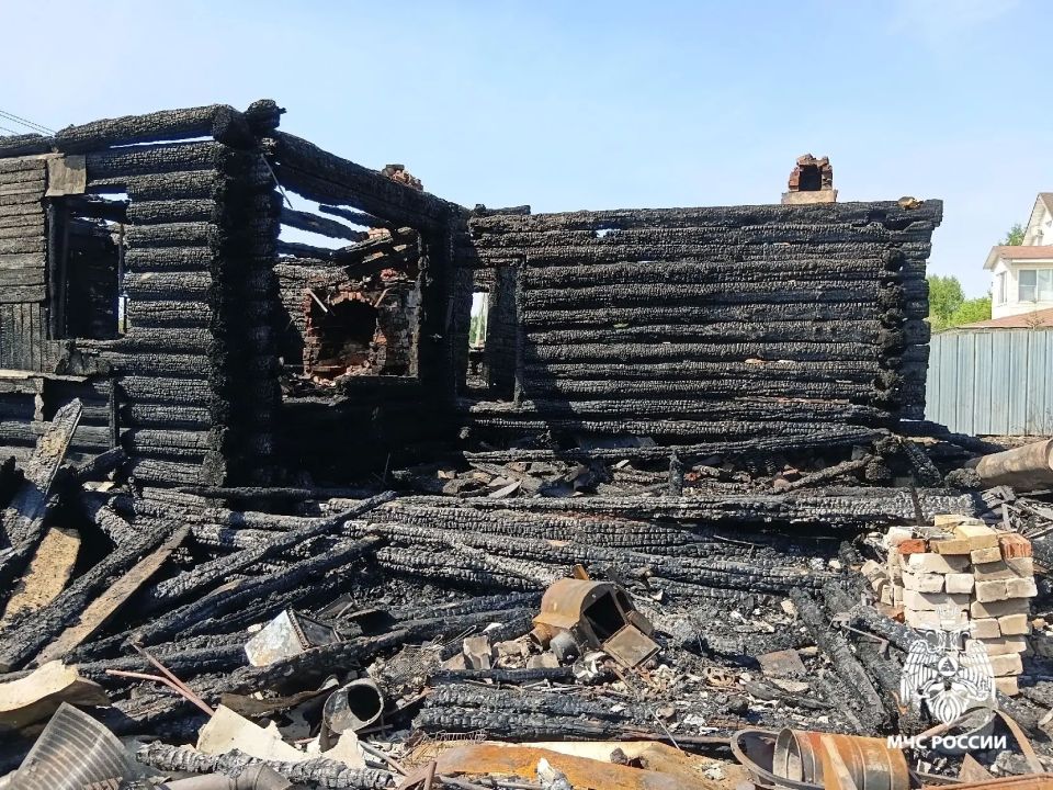 В Тутаевском округе сгорело частное подворье В Тутаевском округе сгорело частное подворье