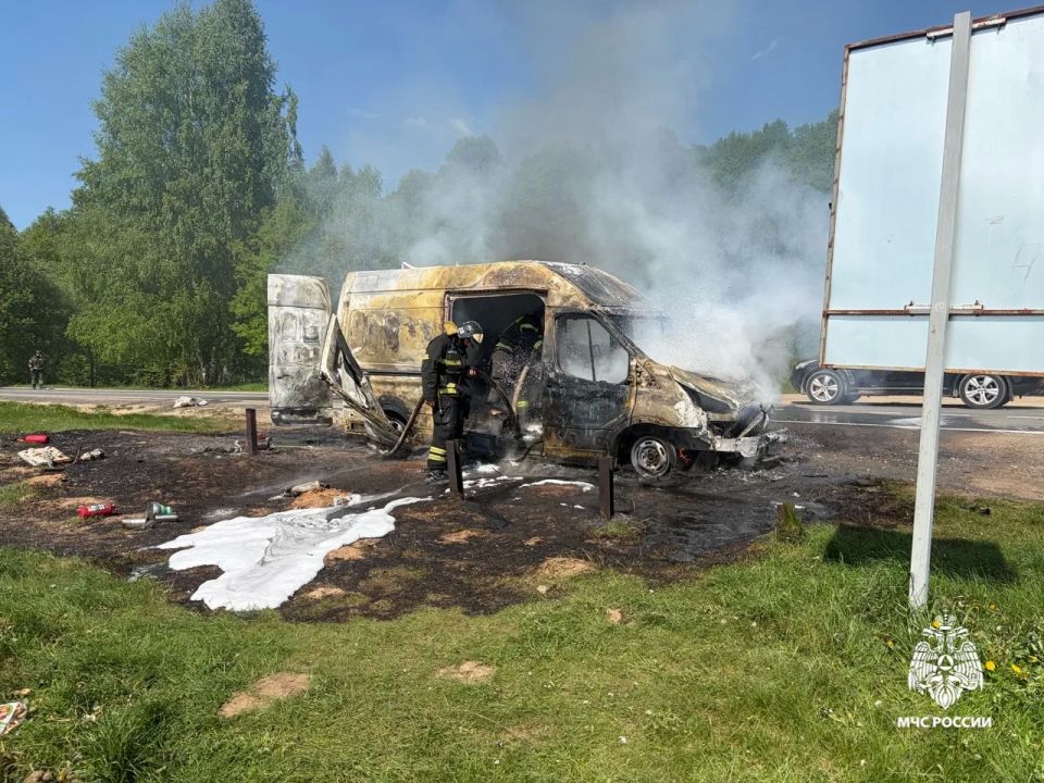 В Переславль-Залесском округе сгорел автомобиль В Переславль-Залесском округе сгорел автомобиль