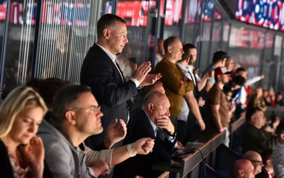 Михаил Евраев: Уверенная, красивая победа «Локомотива» над «Ак Барсом»! Приехал на игру в конце второго периода – счет на табло был 2:0 в пользу нашей команды Михаил Евраев: Уверенная, красивая победа «Локомотива» над «Ак Барсом»! Приехал на игру в конце второго периода – счет на табло был 2:0 в пользу нашей команды