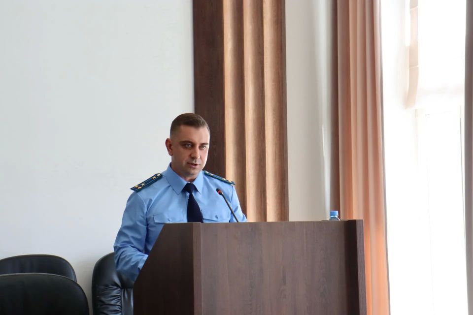 Прокурор Ярославской области Климент Юрздицкий провел заседание коллегии прокуратуры области по вопросу исполнения судебных решений, вынесенных по исковым заявлениям прокуроров Прокурор Ярославской области Климент Юрздицкий провел заседание коллегии прокуратуры области по вопросу исполнения судебных решений, вынесенных по исковым заявлениям прокуроров