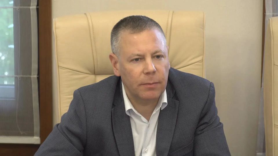 Михаил Евраев: Подготовку к Международному кинофестивалю «В кругу семьи» обсудили на встрече с его президентом, актером, режиссером Александром Сергеевичем Ковтунцом Михаил Евраев: Подготовку к Международному кинофестивалю «В кругу семьи» обсудили на встрече с его президентом, актером, режиссером Александром Сергеевичем Ковтунцом