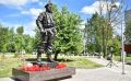 Михаил Евраев: Возложили цветы в сквере Памяти на пересечении улиц Комсомольской и Дементьева