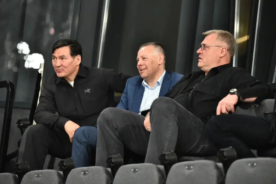 Михаил Евраев: Сегодня в «Навка Арене» прошел финал регионального этапа Всероссийского чемпионата Офицерской хоккейной лиги по Москве и Московской области Михаил Евраев: Сегодня в «Навка Арене» прошел финал регионального этапа Всероссийского чемпионата Офицерской хоккейной лиги по Москве и Московской области