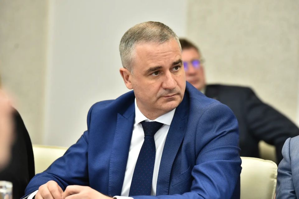 Михаил Евраев: Продолжаем развитие дорожной инфраструктуры региона, делая передвижение более удобным, безопасным и комфортным для жителей Михаил Евраев: Продолжаем развитие дорожной инфраструктуры региона, делая передвижение более удобным, безопасным и комфортным для жителей