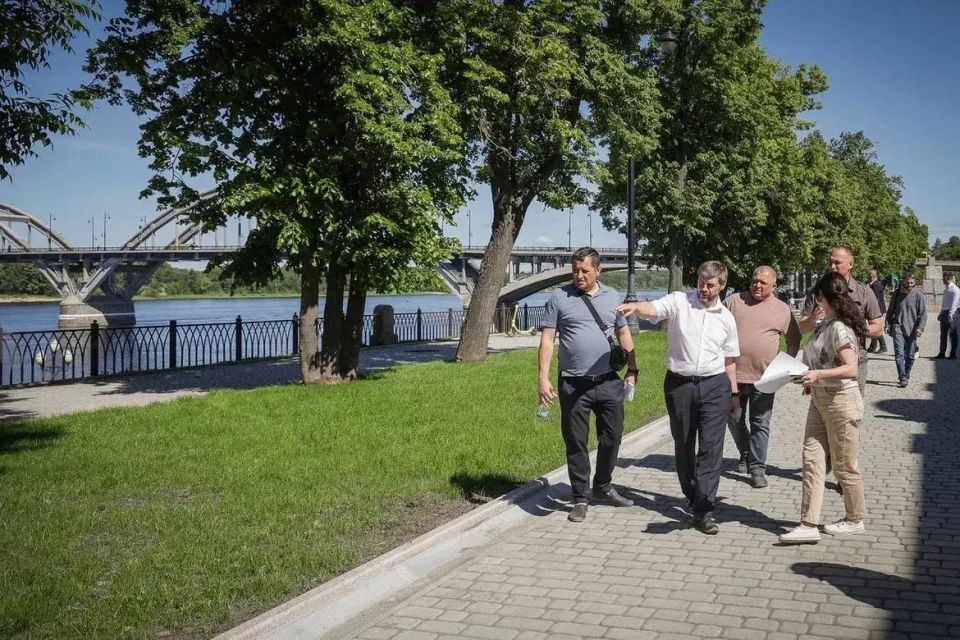 Дмитрий Рудаков: В рамках еженедельных обходов городских территорий проверил ход работ в историческом центре
