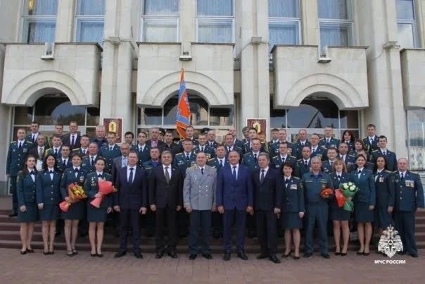 #ЛицаМЧС. Сегодня расскажем о человеке, для которого героизм — не слово из книги, а ежедневная реальность #ЛицаМЧС. Сегодня расскажем о человеке, для которого героизм — не слово из книги, а ежедневная реальность