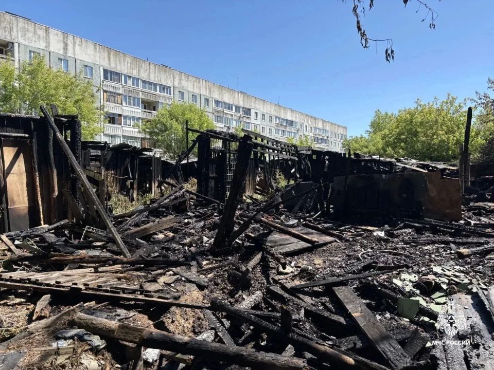 В результате нарушения правил пожарной безопасности было уничтожено чужое имущество В результате нарушения правил пожарной безопасности было уничтожено чужое имущество