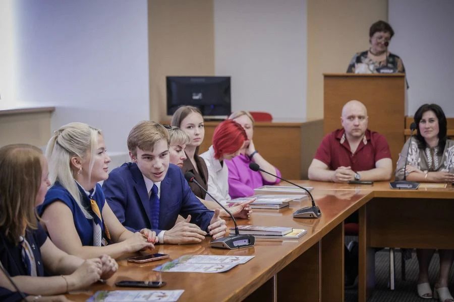 В Рыбинске чествовали талантливых старшеклассников В Рыбинске чествовали талантливых старшеклассников