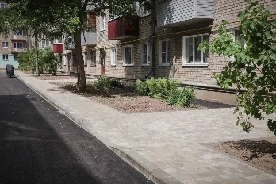 В Рыбинске ремонтируют дворы МКД В Рыбинске ремонтируют дворы МКД