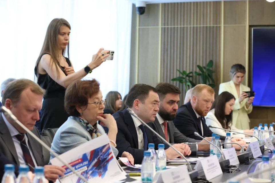 Заседание Комитета Государственной Думы по физической культуре и спорту Заседание Комитета Государственной Думы по физической культуре и спорту