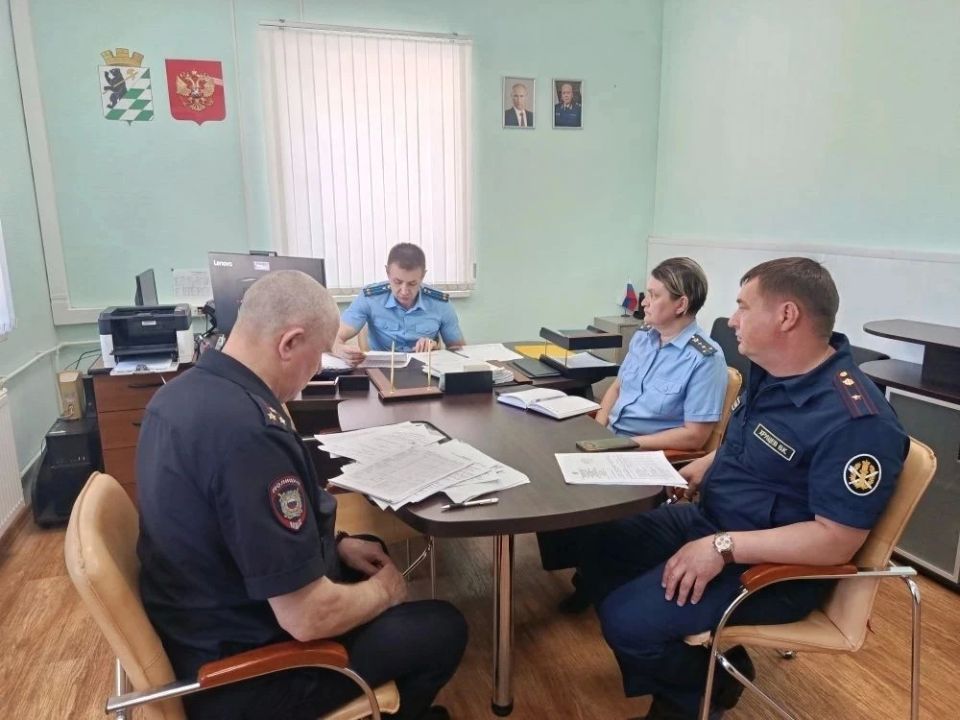 Прокурор Даниловского района Александр Старых провел межведомственное совещание по вопросам профилактики преступлений, в том числе рецидивной и повторной преступности Прокурор Даниловского района Александр Старых провел межведомственное совещание по вопросам профилактики преступлений, в том числе рецидивной и повторной преступности