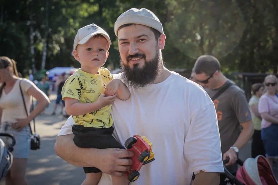 Дмитрий Рудаков: Рыбинск ярко, душевно и с размахом отметили главный государственный праздник Дмитрий Рудаков: Рыбинск ярко, душевно и с размахом отметили главный государственный праздник