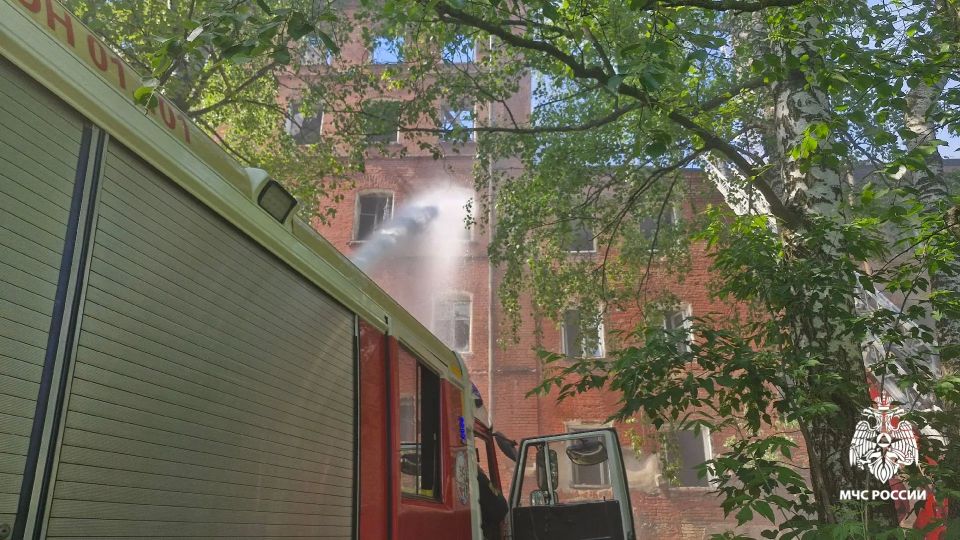 В Ярославле горела бывшая паровая мельница В Ярославле горела бывшая паровая мельница