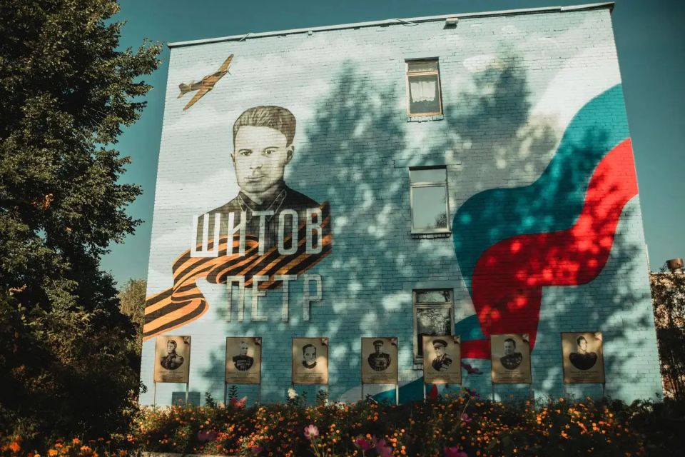 Михаил Евраев: Стартовало народное голосование за лучшие макеты нового сезона проекта #БудьЯрче Михаил Евраев: Стартовало народное голосование за лучшие макеты нового сезона проекта #БудьЯрче
