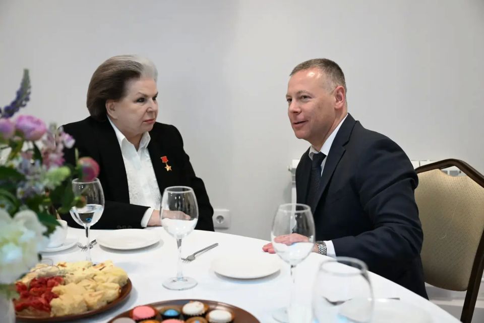 Михаил Евраев: В регионе состоялись торжества, посвященные 63-й годовщине полета в космос первой в мире женщины-космонавта Валентины Владимировны Терешковой Михаил Евраев: В регионе состоялись торжества, посвященные 63-й годовщине полета в космос первой в мире женщины-космонавта Валентины Владимировны Терешковой