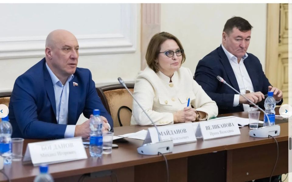 Комиссия ОП РФ по культуре и сохранению духовного наследия в восьмом составе вела активную работу по сохранению культурно-исторического наследия и его развитию в регионах Комиссия ОП РФ по культуре и сохранению духовного наследия в восьмом составе вела активную работу по сохранению культурно-исторического наследия и его развитию в регионах